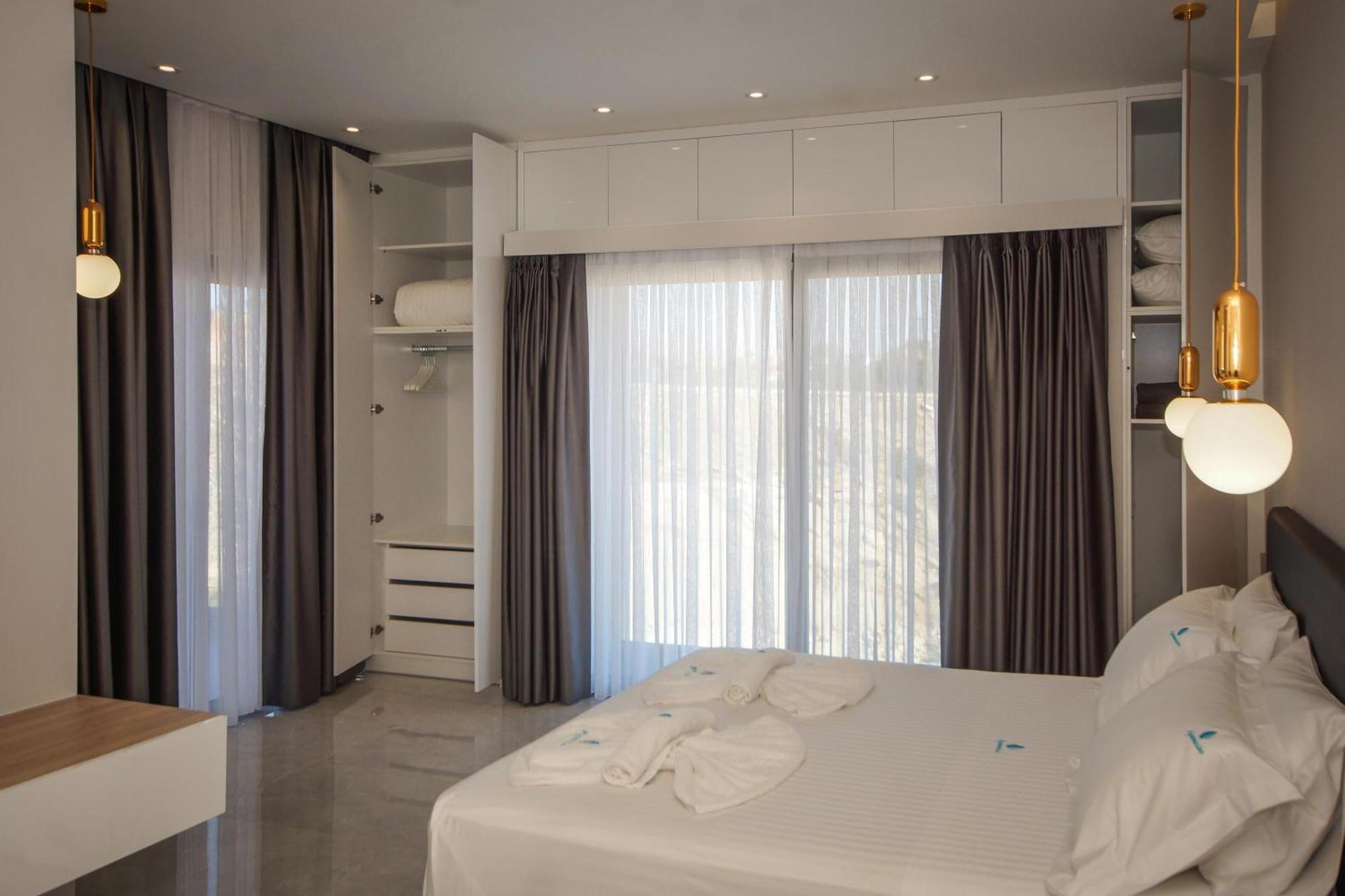 Aquamarine Luxury Suites Архангелос Экстерьер фото